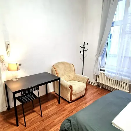 Kleines Studio-apartment Im Zentrum * Halle (Saale)